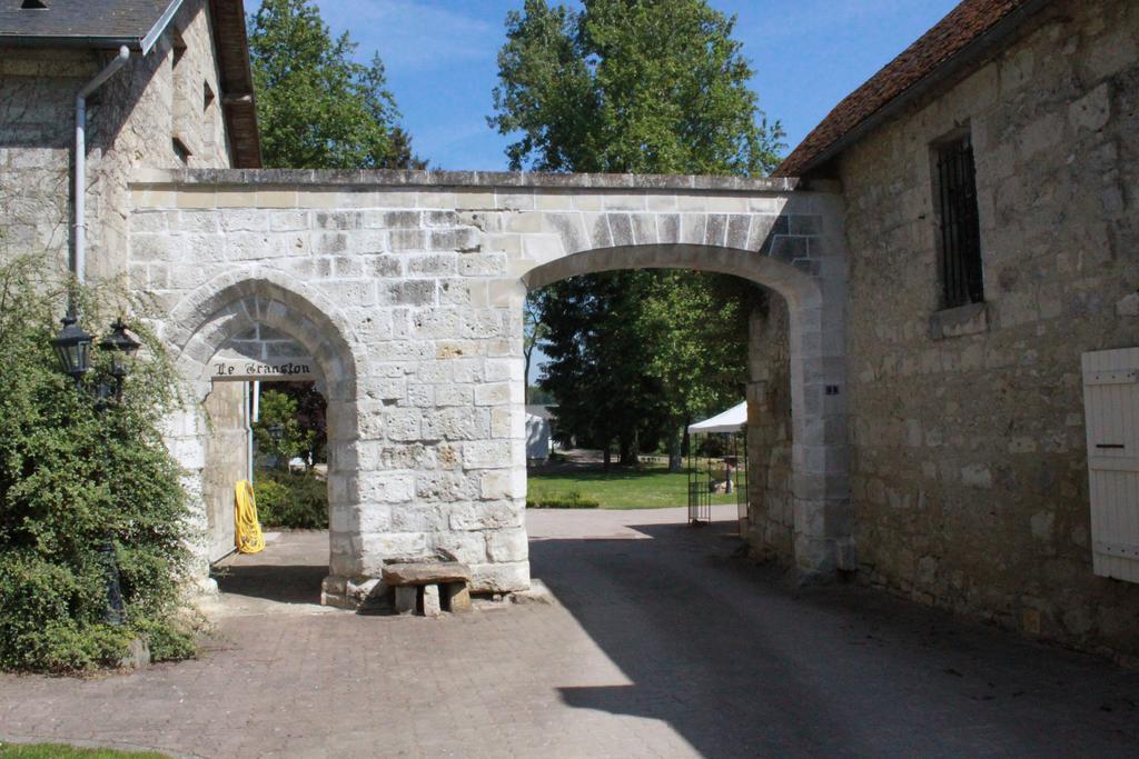Вилла Domaine Le Translon Saint-Pierre-Aigle Экстерьер фото